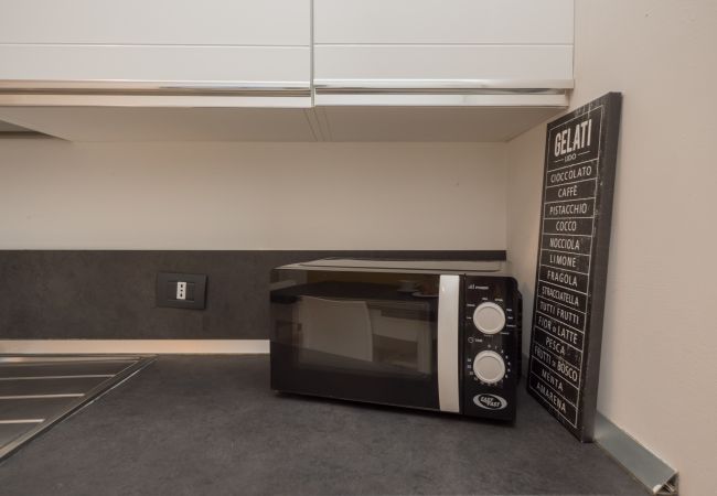 Studio a Milano - Palazzo Candiani - Luminoso monolocale con balcone Studio a Milano - Palazzo Candiani - Luminoso monolocale con balcone