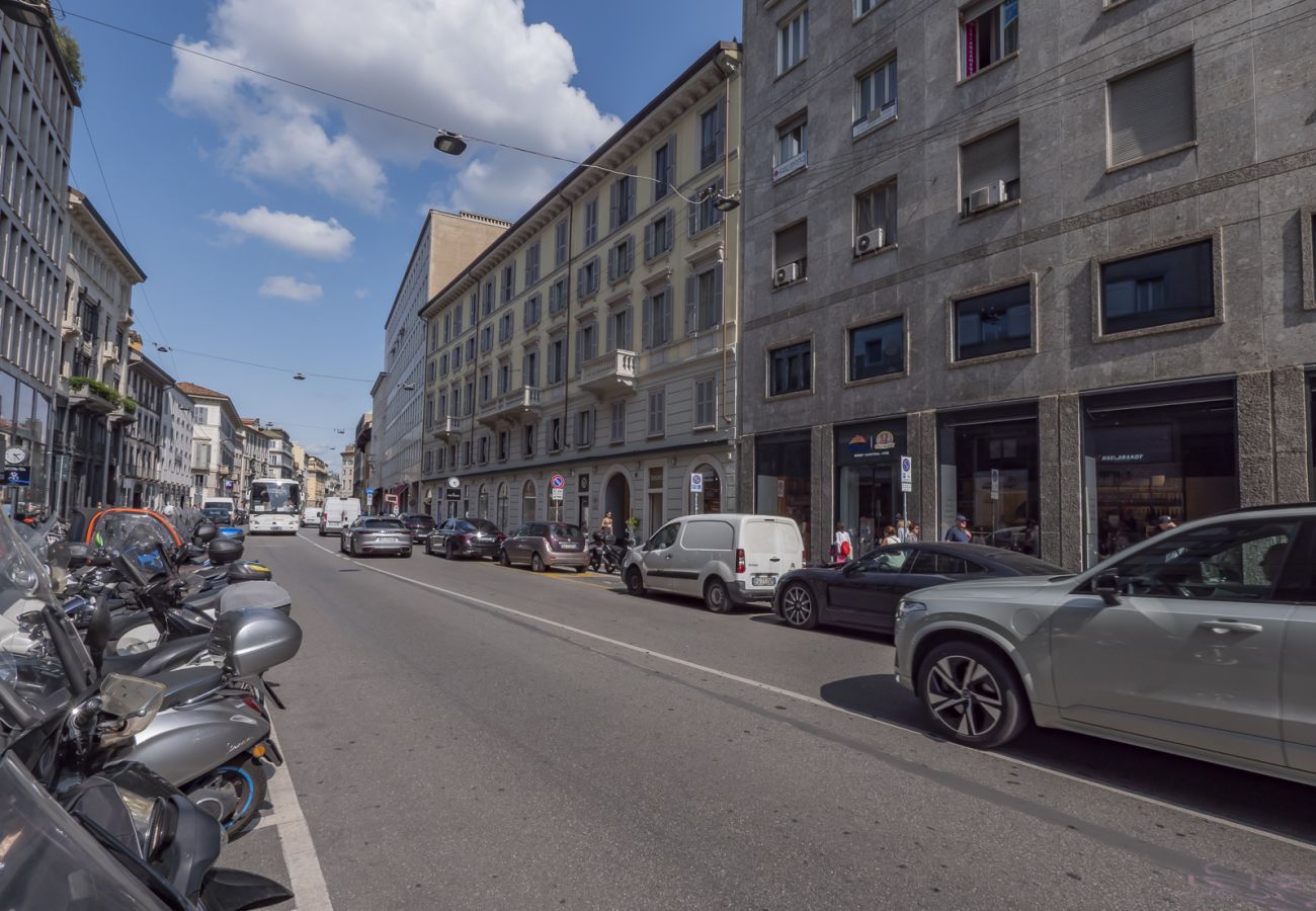 Appartamento a Milano - Corso Venezia - Elegante bilocale con terrazza panoramica comune nel cuore di Milano