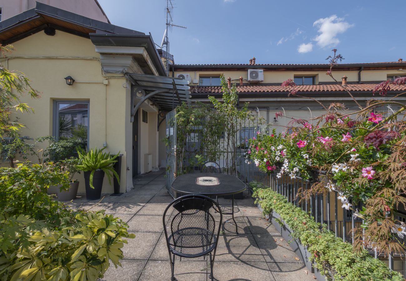 Appartamento a Milano - Corso Venezia - Elegante bilocale con terrazza panoramica comune nel cuore di Milano