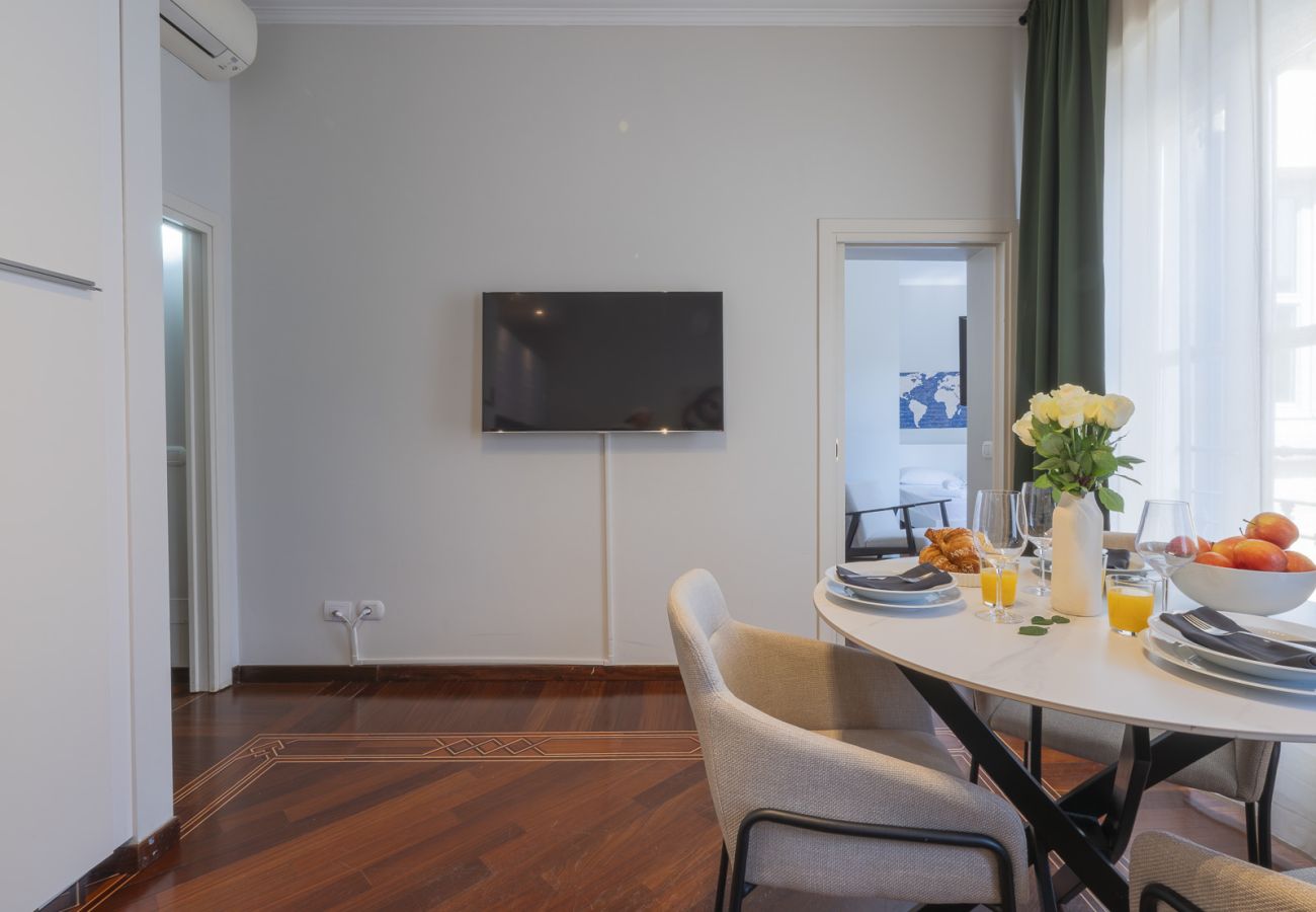 Appartamento a Milano - Corso Venezia - Elegante bilocale con terrazza panoramica comune nel cuore di Milano