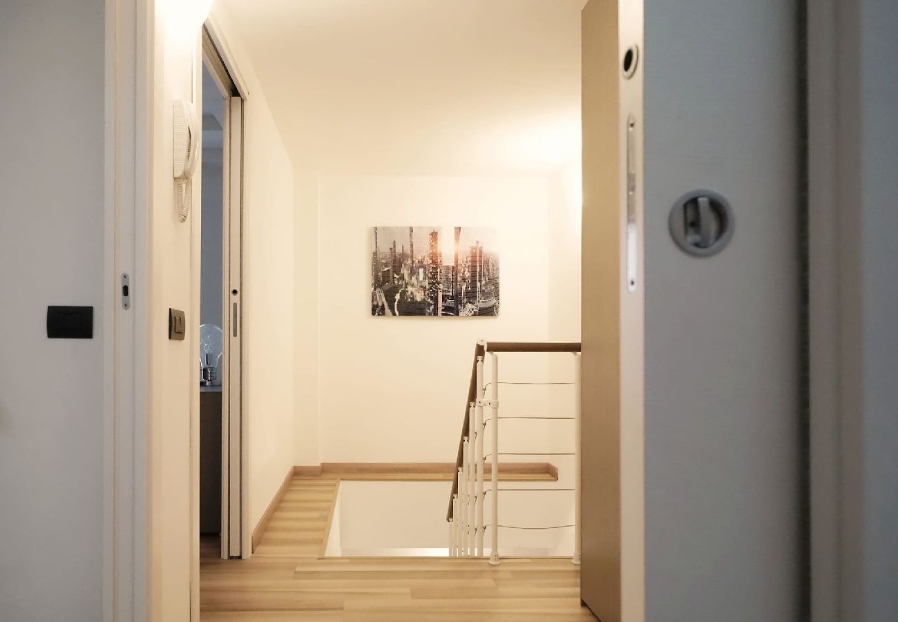 Appartamento a Milano - Palazzo Candiani - Moderno trilocale su due livelli zona Politecnico