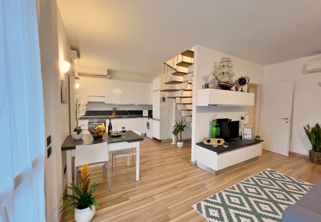 Appartamento a Milano - Palazzo Candiani- Bilocale di design su due livelli zona Politecnico Appartamento a Milano - Palazzo Candiani- Bilocale di design su due livelli zona Politecnico