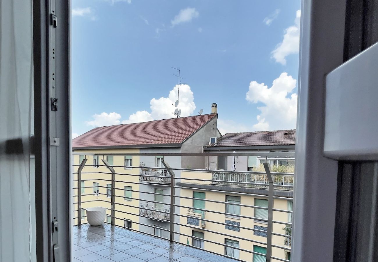 Appartamento a Milano - Palazzo Candiani- Bilocale di design su due livelli zona Politecnico