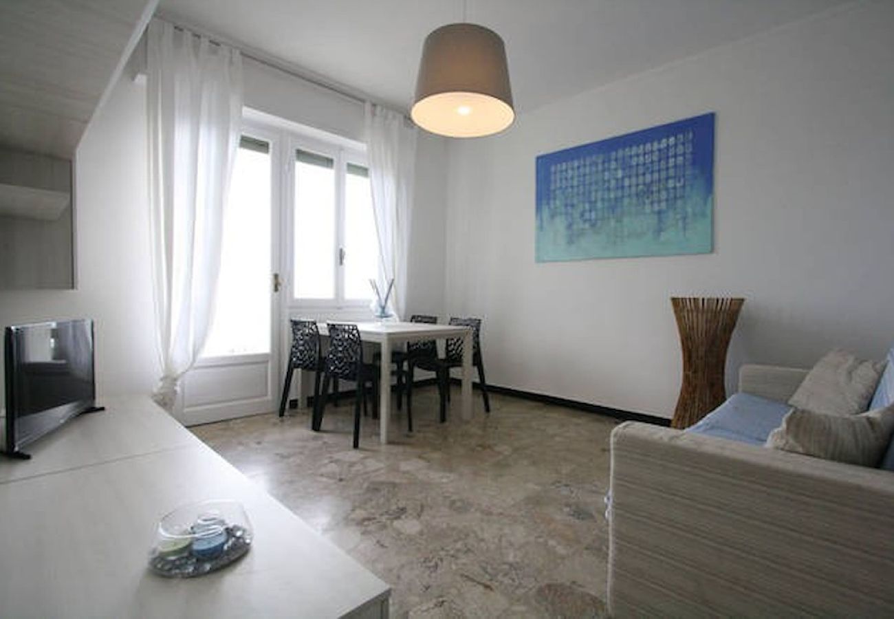 Residence a Taggia - Arma di Taggia - Trilo con terrazzo fronte mare 
