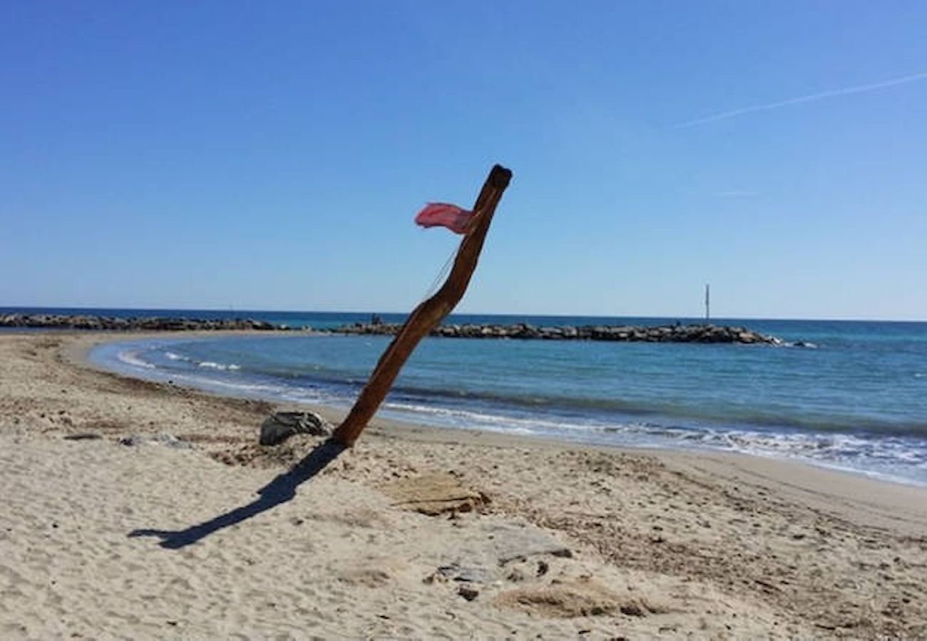 Residence a Taggia - Arma di Taggia - Trilo con terrazzo fronte mare 
