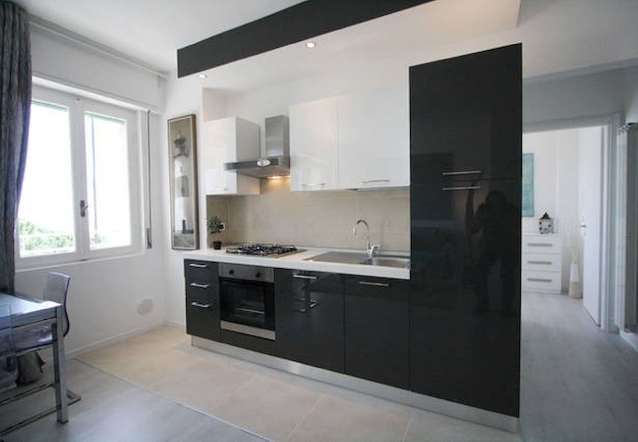 Residence a Taggia -  Arma di Taggia  - Bilocale con terrazzo fronte mare -