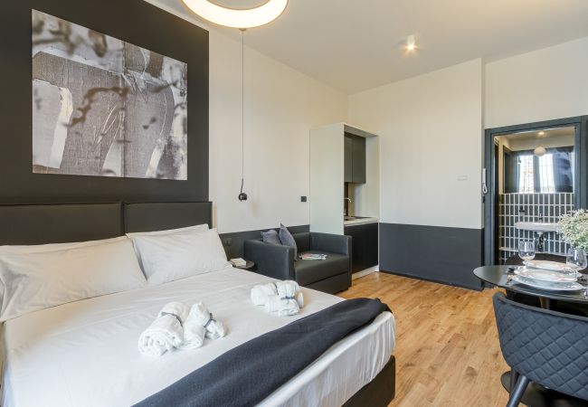 Studio a Milano - Palazzo Quantum 1- Suite Monolocale  Studio a Milano - Palazzo Quantum 1- Suite Monolocale