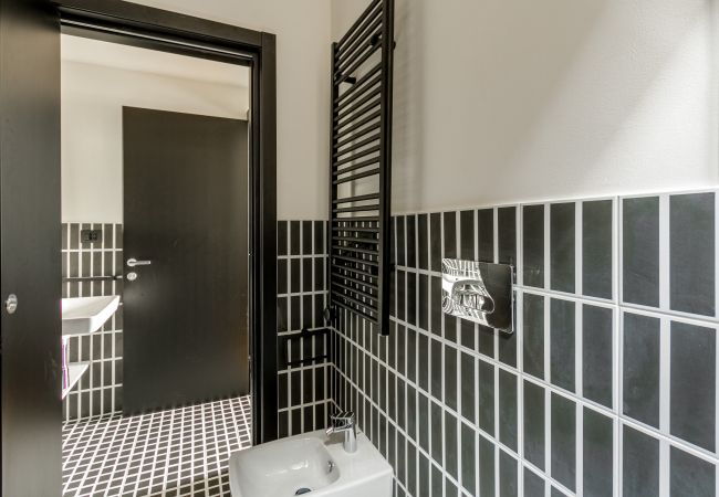 Studio a Milano - Palazzo Quantum 1- Suite Monolocale  Studio a Milano - Palazzo Quantum 1- Suite Monolocale