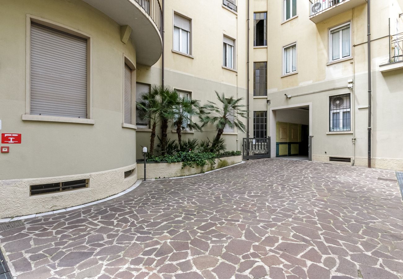 Appartamento a Milano - Della Signora - Elegante bilocale vicino al Duomo