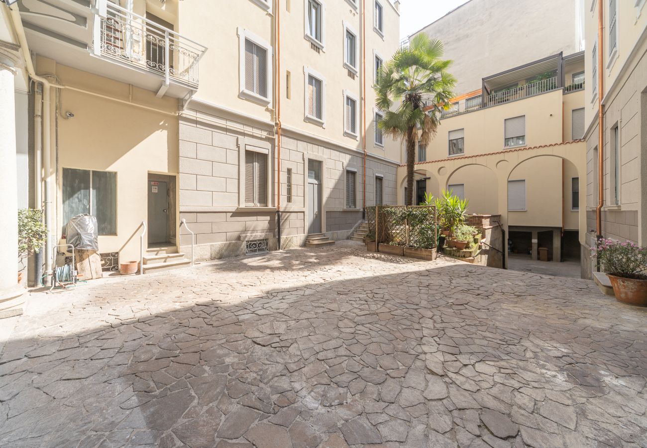 Appartamento a Milano - Boccaccio - Bilo con ampio terrazzo in Cadorna
