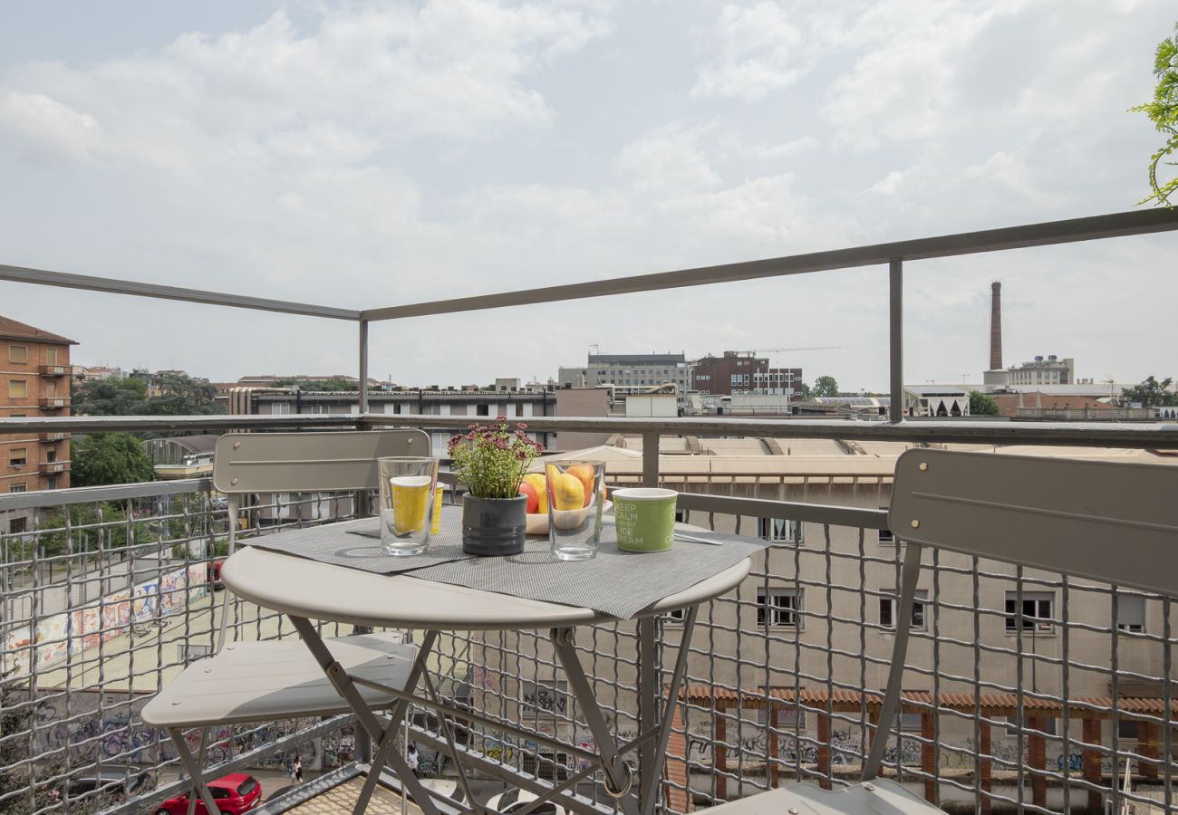 Appartamento a Milano - Spinoza - Moderno bilo con balcone zona Piola