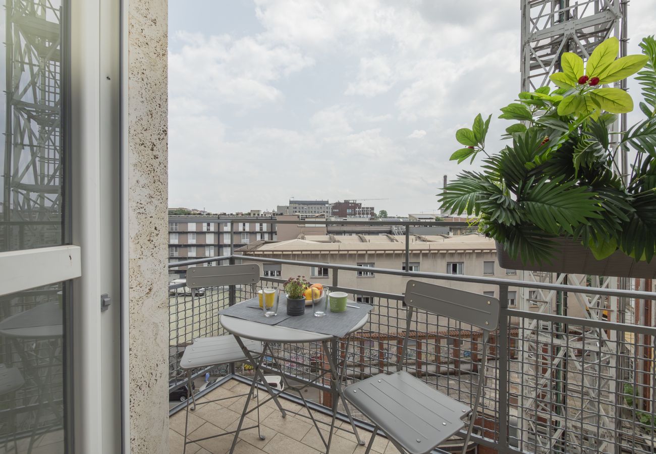 Appartamento a Milano - Spinoza - Moderno bilo con balcone zona Piola