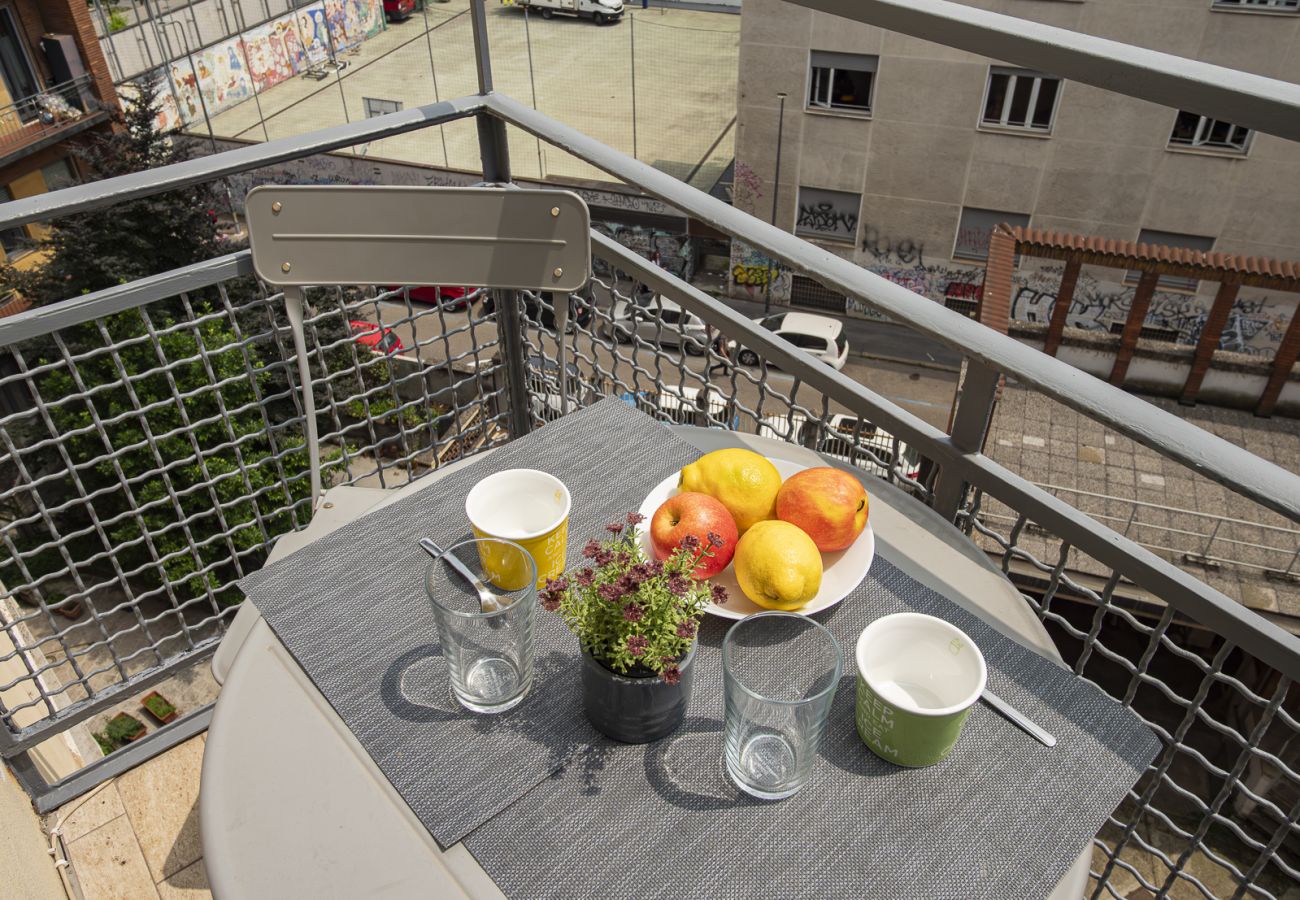 Appartamento a Milano - Spinoza - Moderno bilo con balcone zona Piola