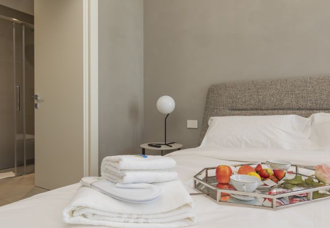 Appartamento a Milano - Central Tower S. Babila - Elegante trilocale con rooftop Appartamento a Milano - Central Tower S. Babila - Elegante trilocale con rooftop