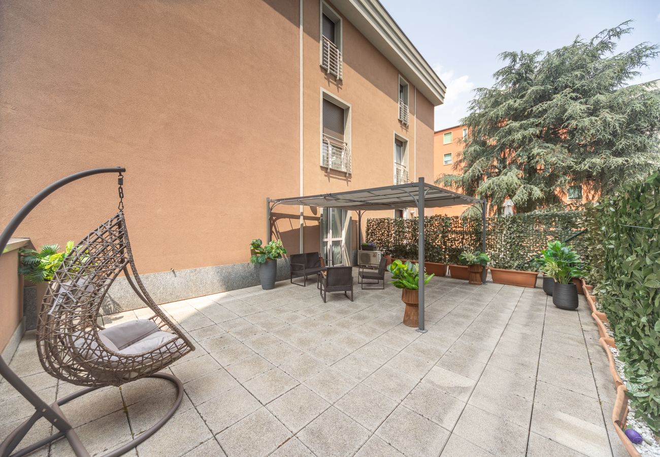Studio a Milano - Palazzo Candiani. Monolocale superior con terrazza