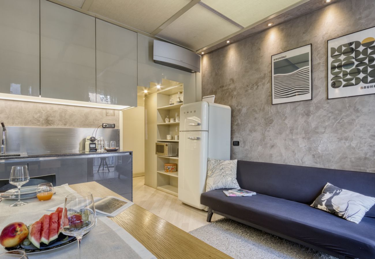 Appartamento a Milano - Cerva -Bilocale di design vicino al Duomo