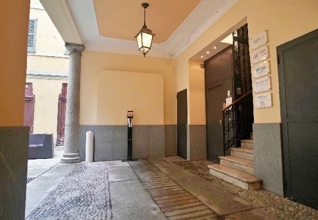 Apartment in Milano - Corso Venezia - Elegant 1 BR apt with shared rooftop terrace in the heart of Milan Apartment in Milano - Corso Venezia - Elegant 1 BR apt with shared rooftop terrace in the heart of Milan