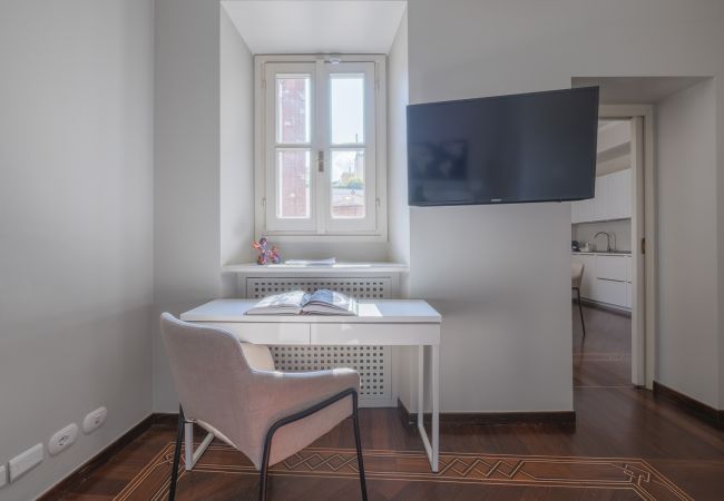 Apartment in Milano - Corso Venezia - Elegant 1 BR apt with shared rooftop terrace in the heart of Milan Apartment in Milano - Corso Venezia - Elegant 1 BR apt with shared rooftop terrace in the heart of Milan