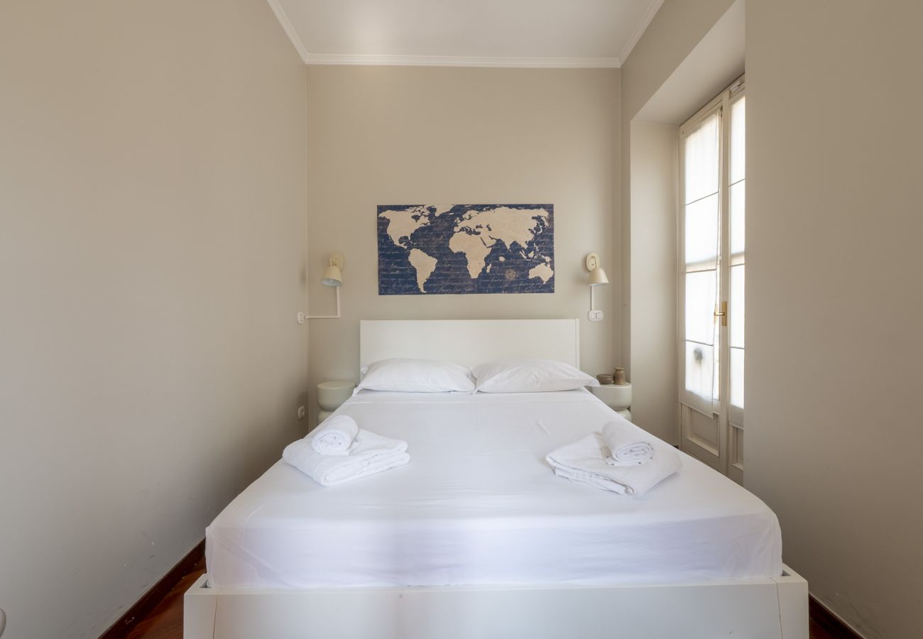 Apartment in Milan - Corso Venezia - Elegant 1 BR apt with shared rooftop terrace in the heart of Milan