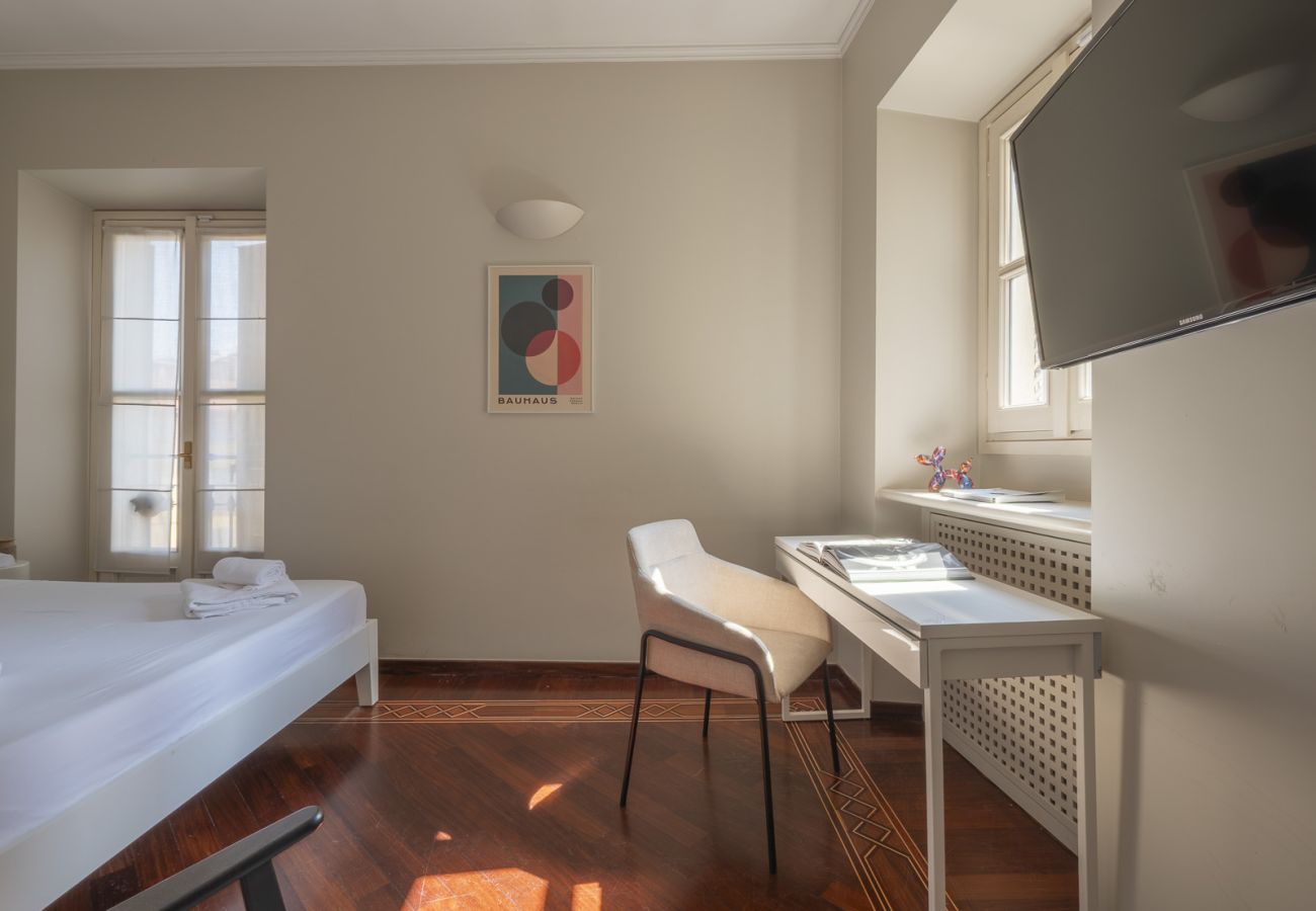 Apartment in Milan - Corso Venezia - Elegant 1 BR apt with shared rooftop terrace in the heart of Milan