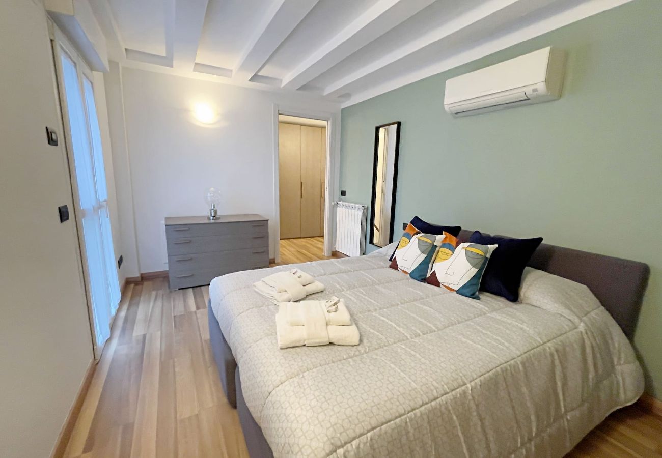 Apartment in Milan - Candiani Building - Modern 2BR Apartment steps from Bovisa Politecnico