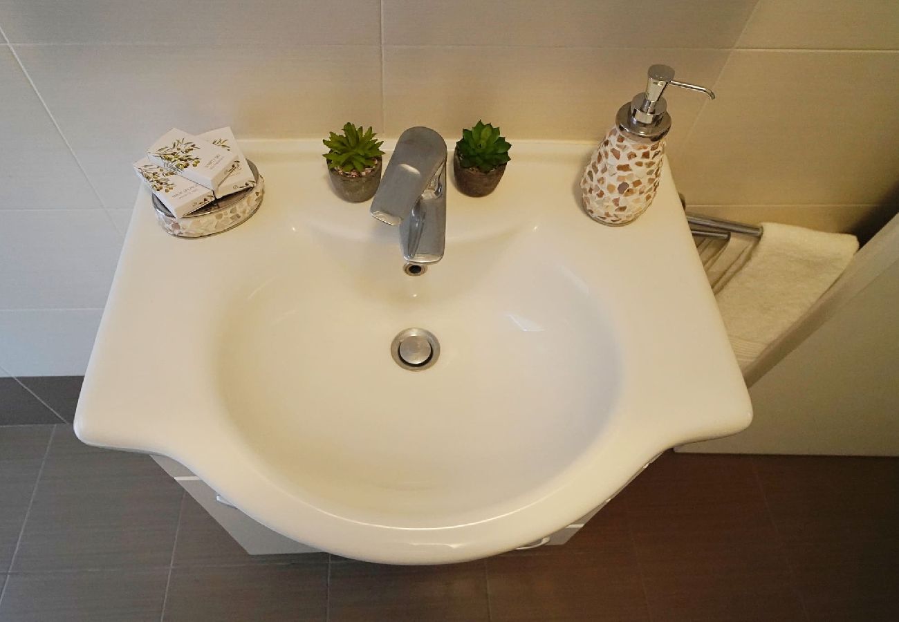 Apartment in Milan - Candiani Building - Modern 2BR Apartment steps from Bovisa Politecnico
