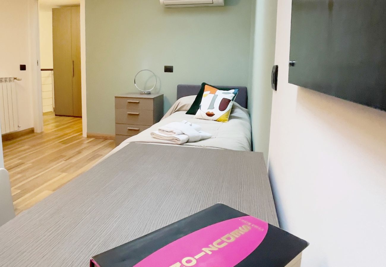 Apartment in Milan - Candiani Building - Modern 2BR Apartment steps from Bovisa Politecnico