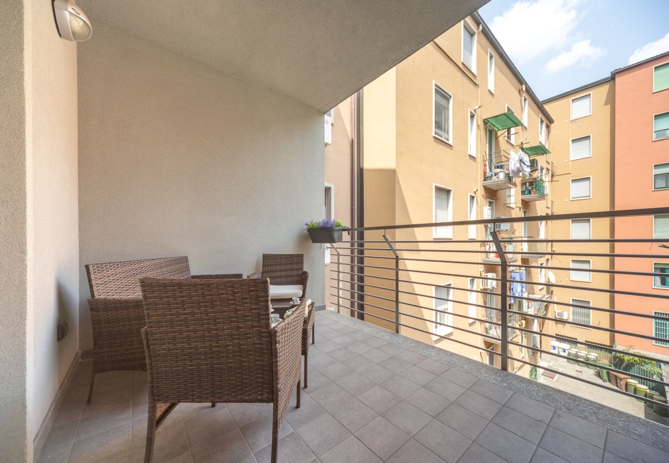 Apartment in Milan - Candiani Building - Modern 2BR Apartment steps from Bovisa Politecnico
