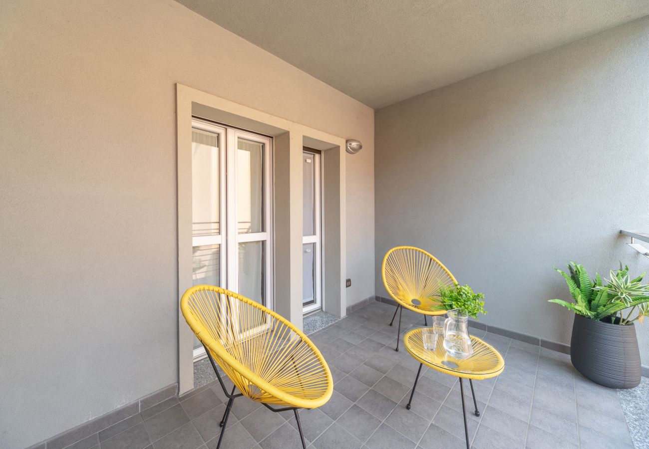 Apartment in Milan - Candiani Building - Modern 2BR Apartment steps from Bovisa Politecnico