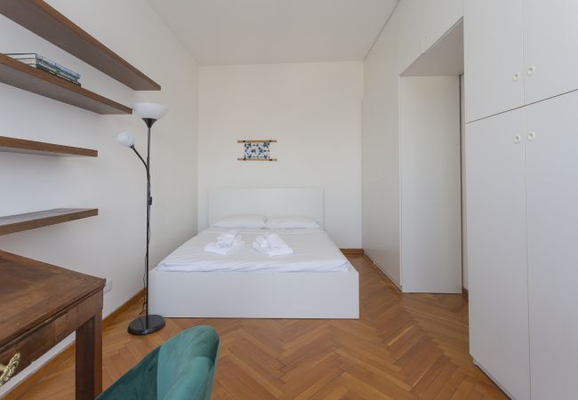 Apartment in Milano - Biancamano Skyline view - 13th floor 1 bdr with balcony in Moscova/Sempione Apartment in Milano - Biancamano Skyline view - 13th floor 1 bdr with balcony in Moscova/Sempione