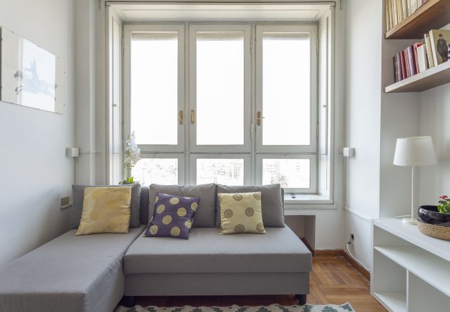 Apartment in Milano - Biancamano Skyline view - 13th floor 1 bdr with balcony in Moscova/Sempione Apartment in Milano - Biancamano Skyline view - 13th floor 1 bdr with balcony in Moscova/Sempione