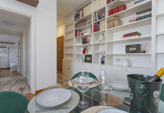 Apartment in Milano - Biancamano Skyline view - 13th floor 1 bdr with balcony in Moscova/Sempione Apartment in Milano - Biancamano Skyline view - 13th floor 1 bdr with balcony in Moscova/Sempione