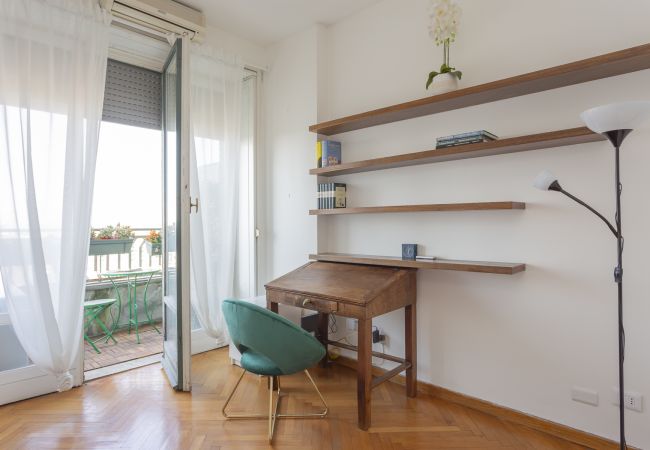 Apartment in Milano - Biancamano Skyline view - 13th floor 1 bdr with balcony in Moscova/Sempione Apartment in Milano - Biancamano Skyline view - 13th floor 1 bdr with balcony in Moscova/Sempione