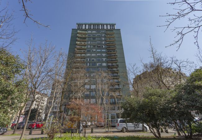 Apartment in Milano - Biancamano Skyline view - 13th floor 1 bdr with balcony in Moscova/Sempione Apartment in Milano - Biancamano Skyline view - 13th floor 1 bdr with balcony in Moscova/Sempione