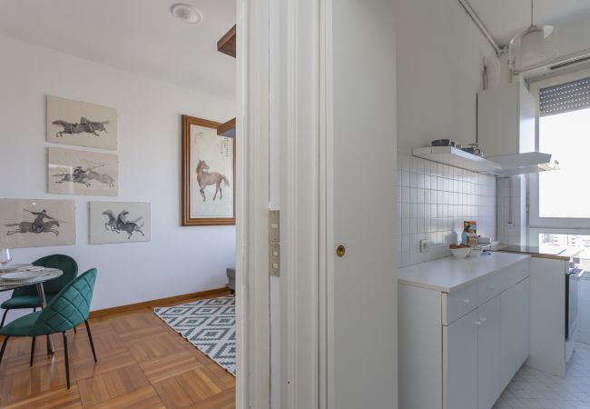 Apartment in Milano - Biancamano Skyline view - 13th floor 1 bdr with balcony in Moscova/Sempione Apartment in Milano - Biancamano Skyline view - 13th floor 1 bdr with balcony in Moscova/Sempione