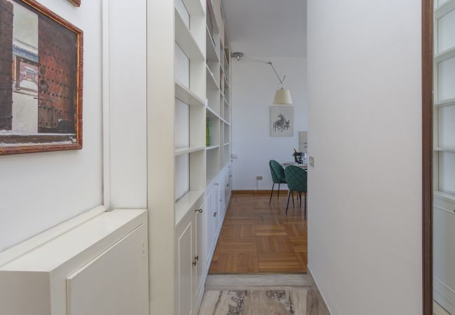 Apartment in Milano - Biancamano Skyline view - 13th floor 1 bdr with balcony in Moscova/Sempione Apartment in Milano - Biancamano Skyline view - 13th floor 1 bdr with balcony in Moscova/Sempione