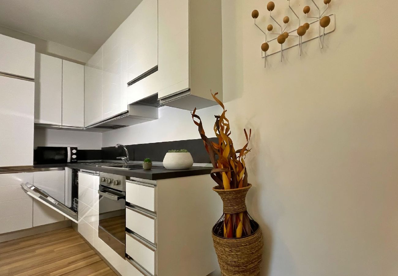 Apartment in Milan - Candiani Building - Bright & Spacious 1 BR w/balcony in Bovisa 