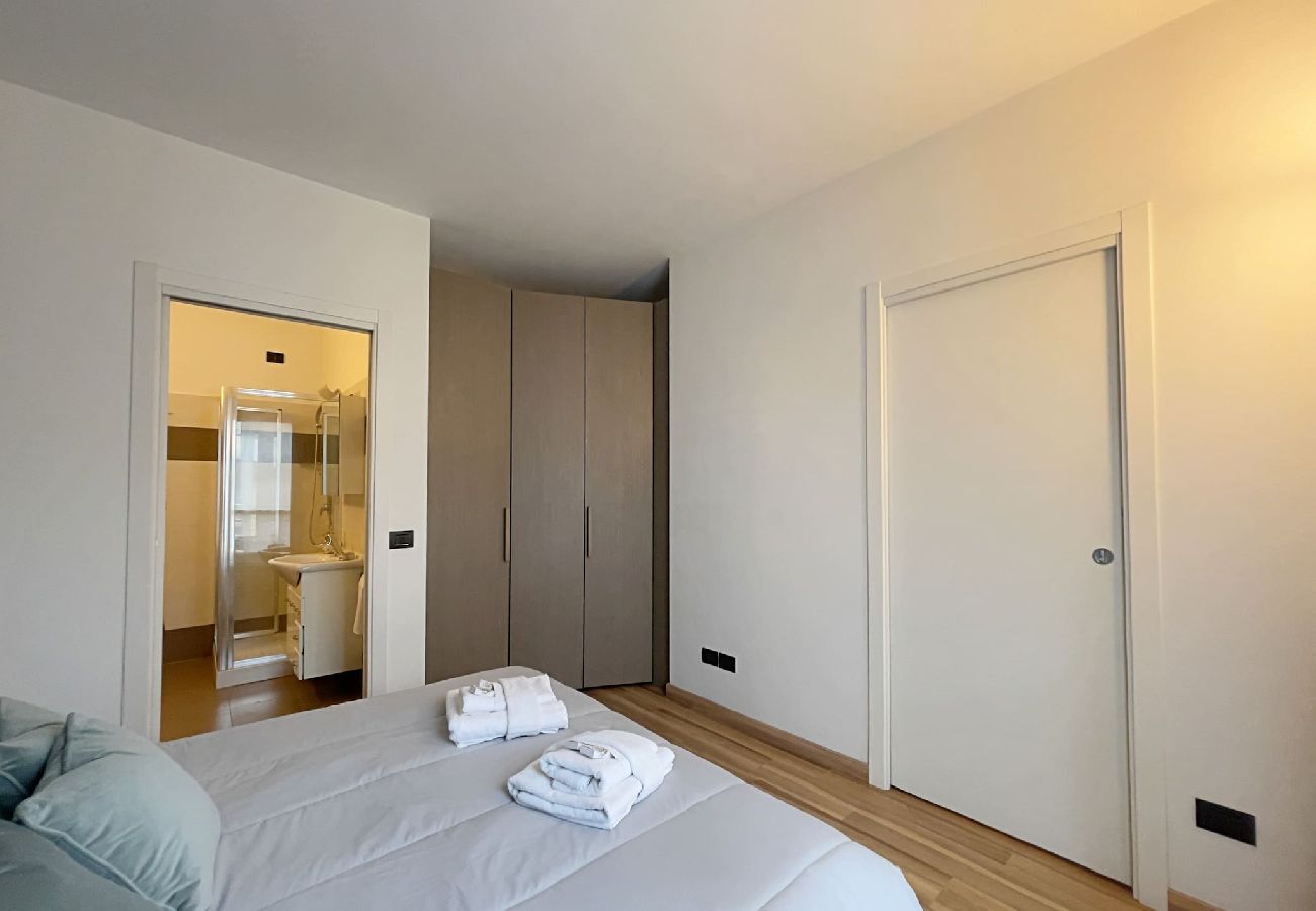 Apartment in Milan - Candiani Building - Bright & Spacious 1 BR w/balcony in Bovisa 
