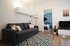 Apartment in Milan - Candiani Building - Bright & Spacious 1 BR w/balcony in Bovisa 