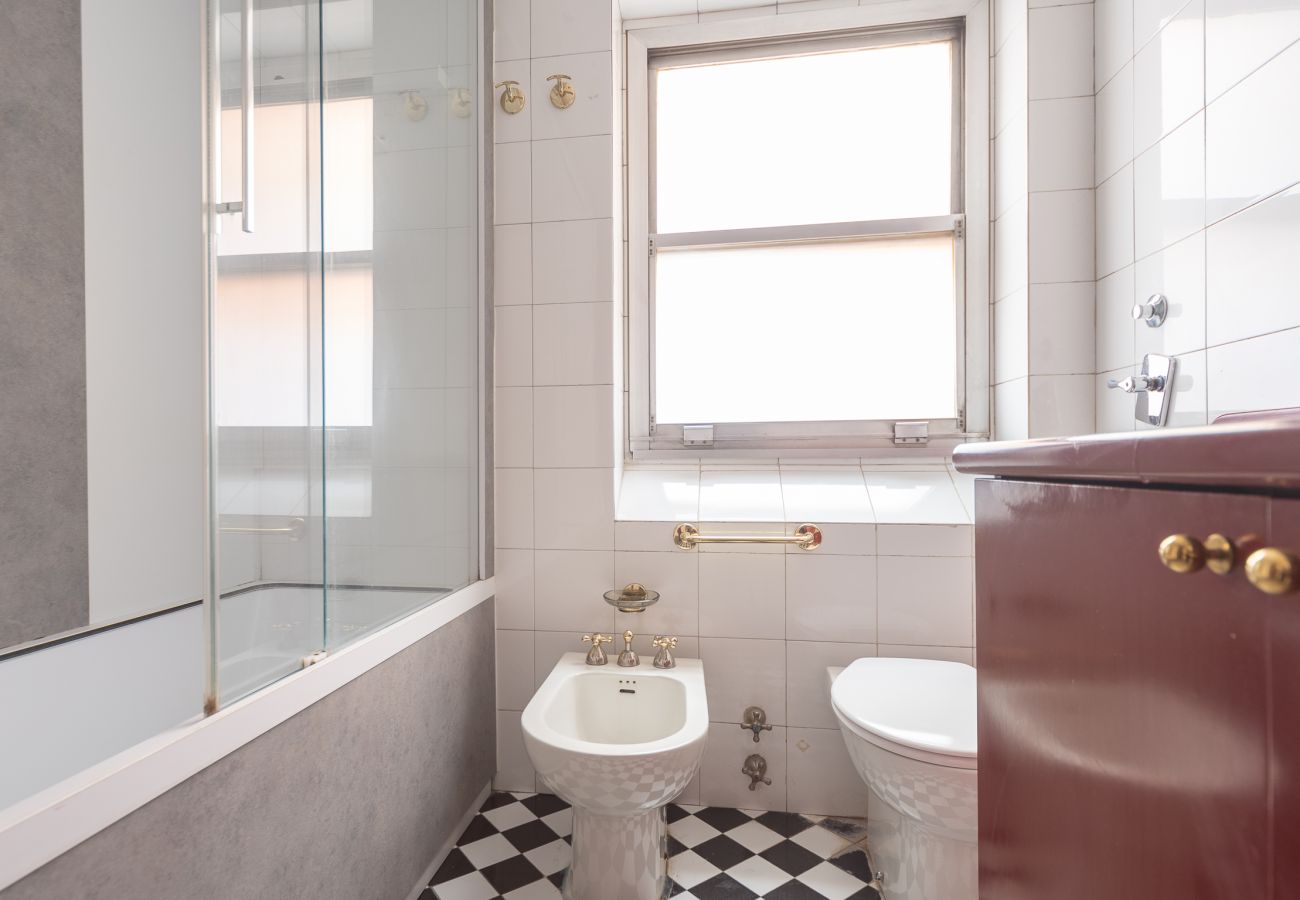 Apartment in Milan - S. Marco - Bright & Central 1BDR with Balcony in Brera 