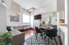 Apartment in Milan - S. Marco - Bright & Central 1BDR with...