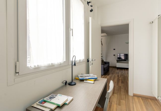 Apartment in Milano - Candiani Building - Elegant 2-level Apartment with 3 bedrooms Apartment in Milano - Candiani Building - Elegant 2-level Apartment with 3 bedrooms