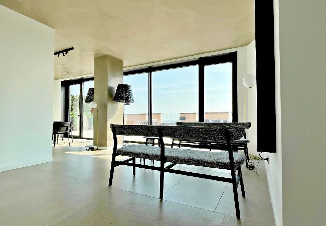 Apartment in Milano - S. Babila Central Tower w/rooftop terrace in San Babila  Apartment in Milano - S. Babila Central Tower w/rooftop terrace in San Babila