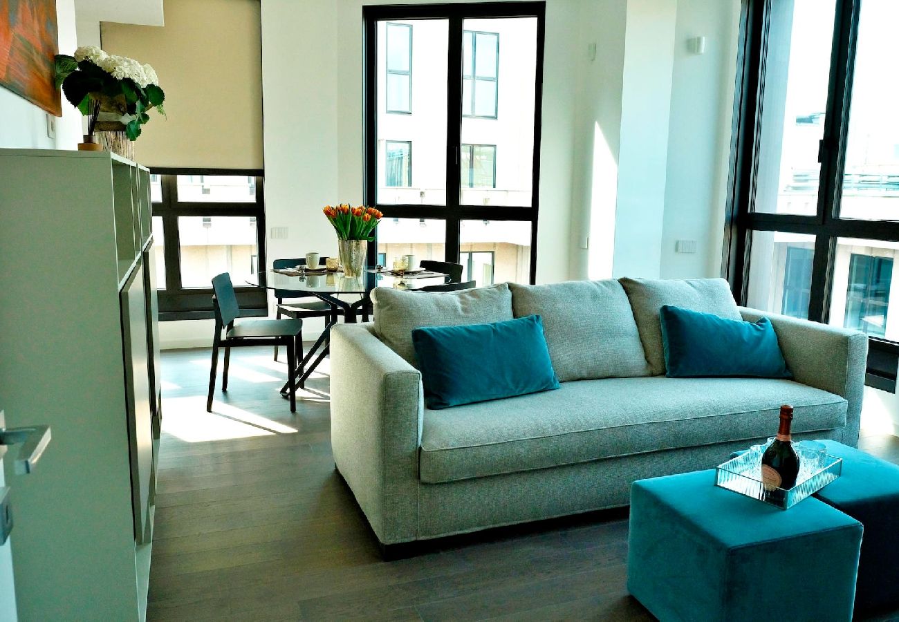 Apartment in Milan - S. Babila Central Tower w/rooftop terrace in San Babila 