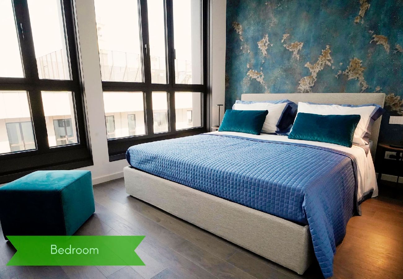 Apartment in Milan - S. Babila Central Tower w/rooftop terrace in San Babila 