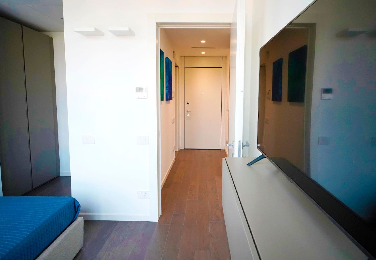Apartment in Milan - S. Babila Central Tower w/rooftop terrace in San Babila 