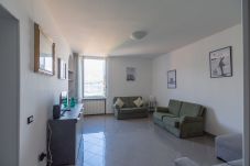 Apartment in Le Grazie - Carpena - Spacious 2 bedroom apt with balcony in Portovenere