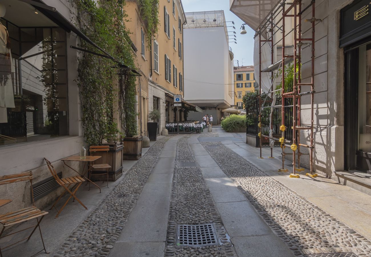 Apartment in Milan - Vicolo Fiori - Modern split-level loft in the heart of Brera 