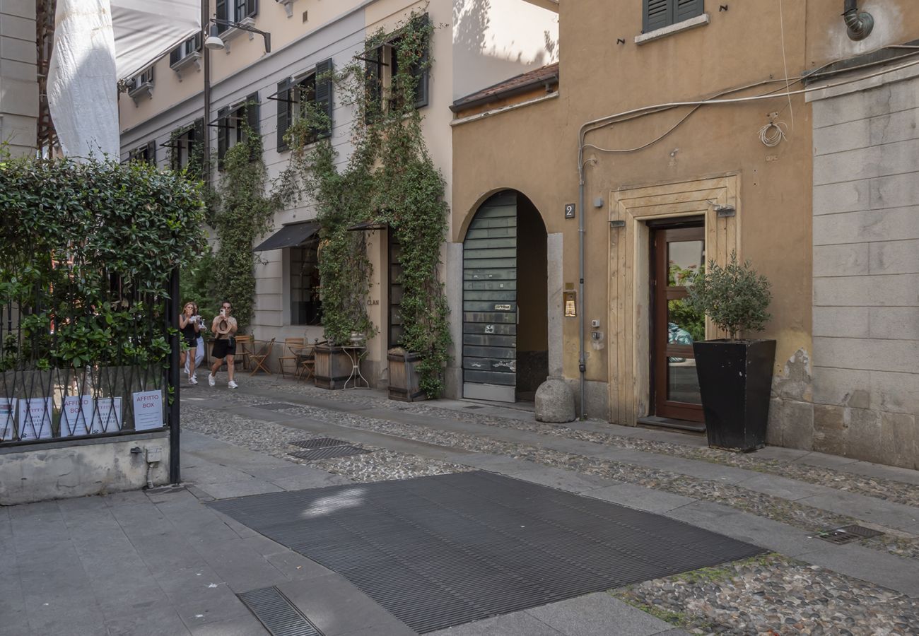 Apartment in Milan - Vicolo Fiori - Modern split-level loft in the heart of Brera 