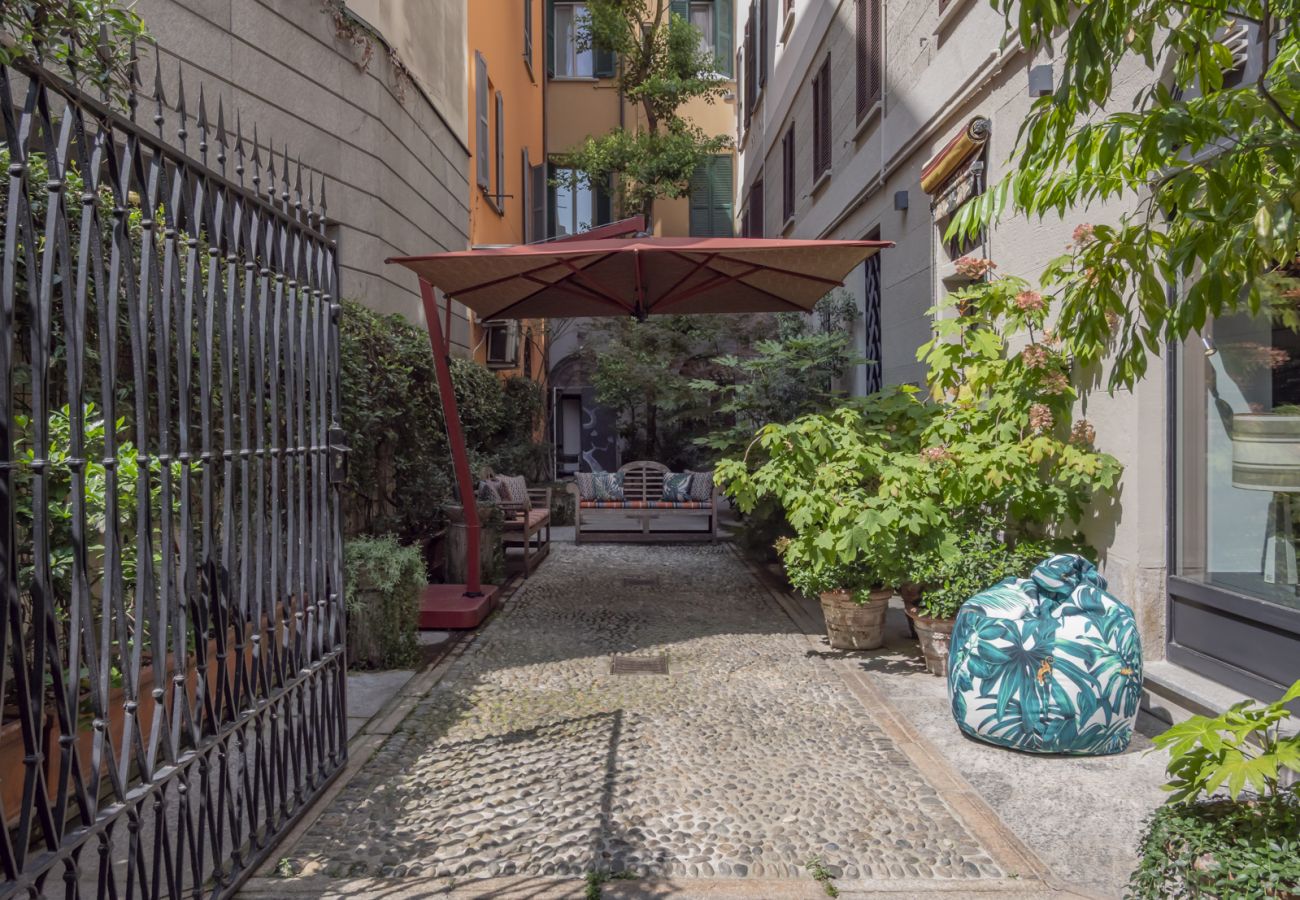 Apartment in Milan - Vicolo Fiori - Modern split-level loft in the heart of Brera 